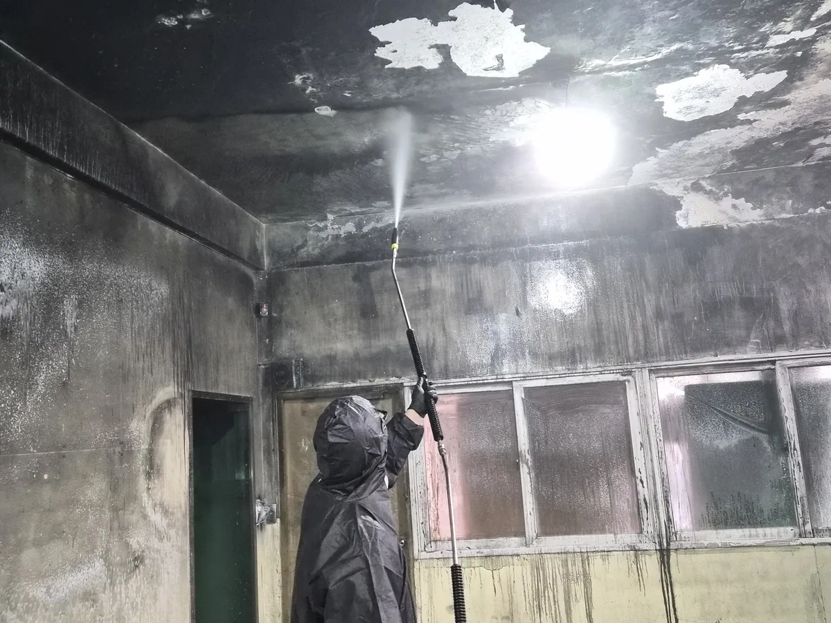 구로구 항동 건물 복도·대기 동선 야간 위생청소 사례 - 행진크린