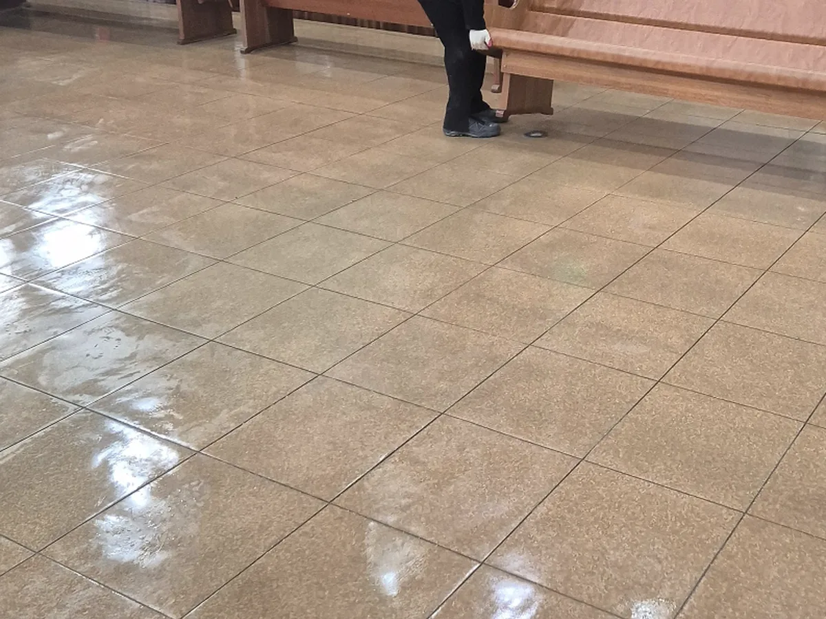중구 남대문로1가 예배당 방송실 장비 주변 정밀 위생청소 사례 - 행진크린